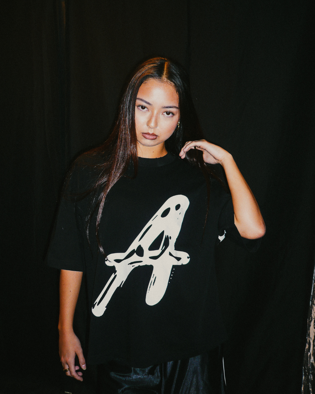 "THE TEE" BLACK